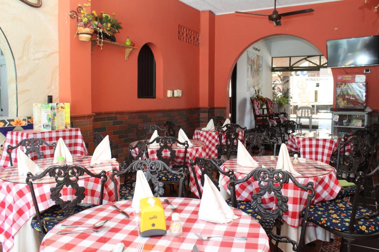 Hotel Villa Del Rosario Nuevo ميلغار المظهر الخارجي الصورة